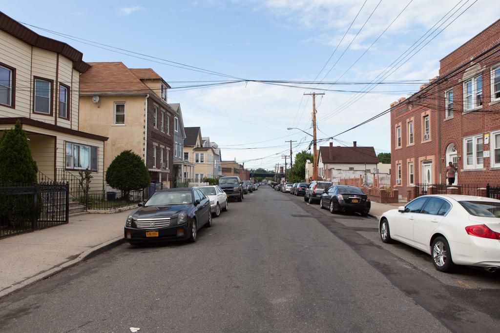 Studio, One And Two Bedroom Apartments - Bronx New York Exteriér fotografie